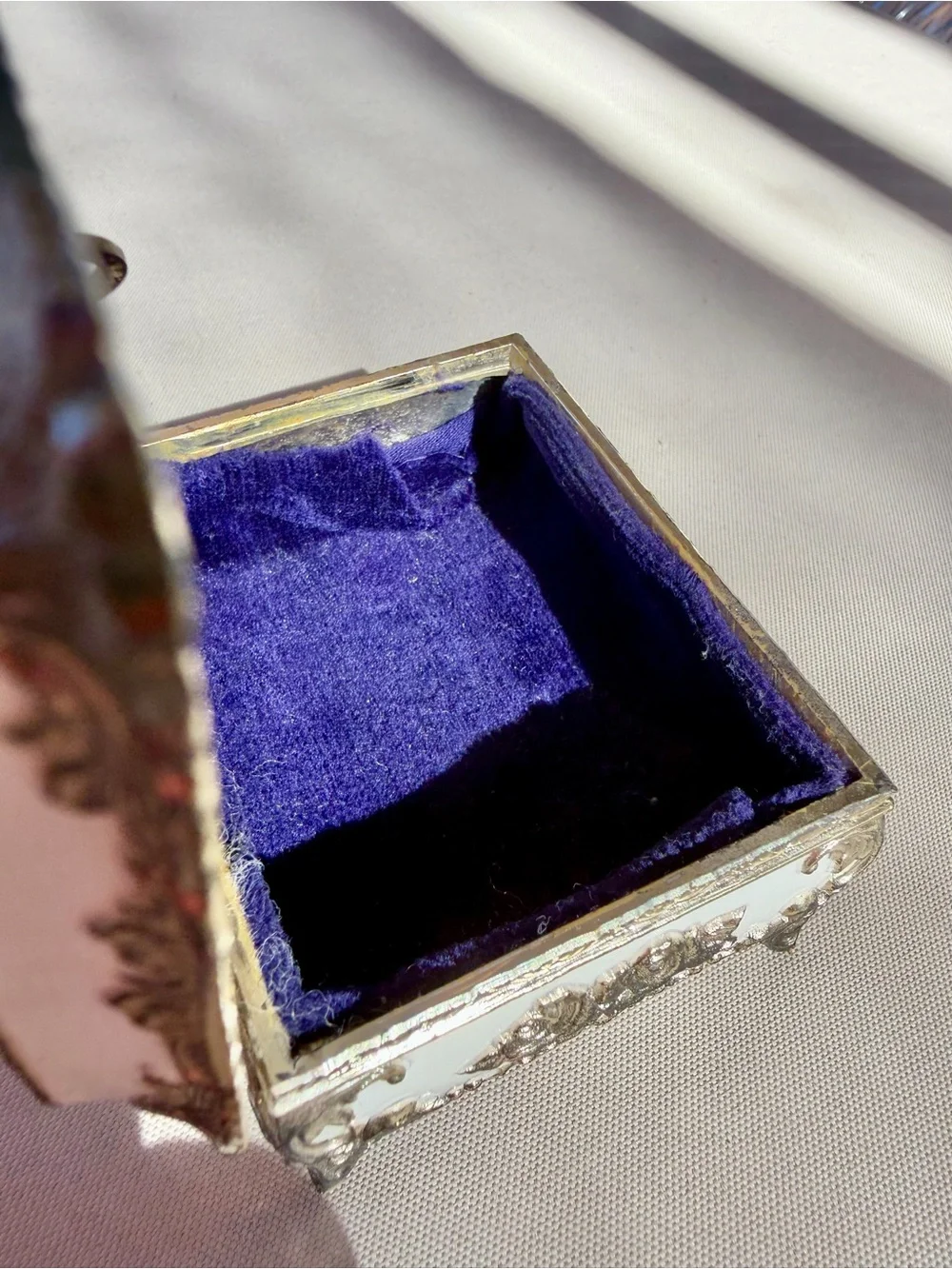 Royal Princess Handpainted Metal Musical Trinket or Jewelry Box